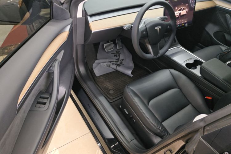 Tesla Model 3 2023 #16 Tesla Model 3 2023 car image #16