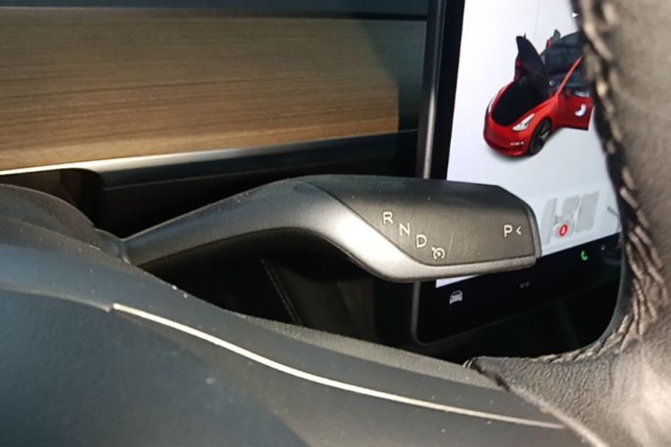 Tesla Model 3 2021 #14 Tesla Model 3 2021 car image #14