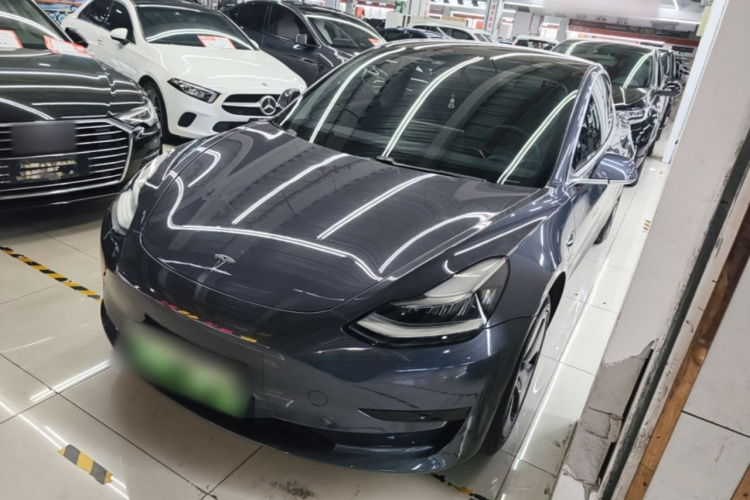 Tesla Model 3 2020 immagine di auto #2