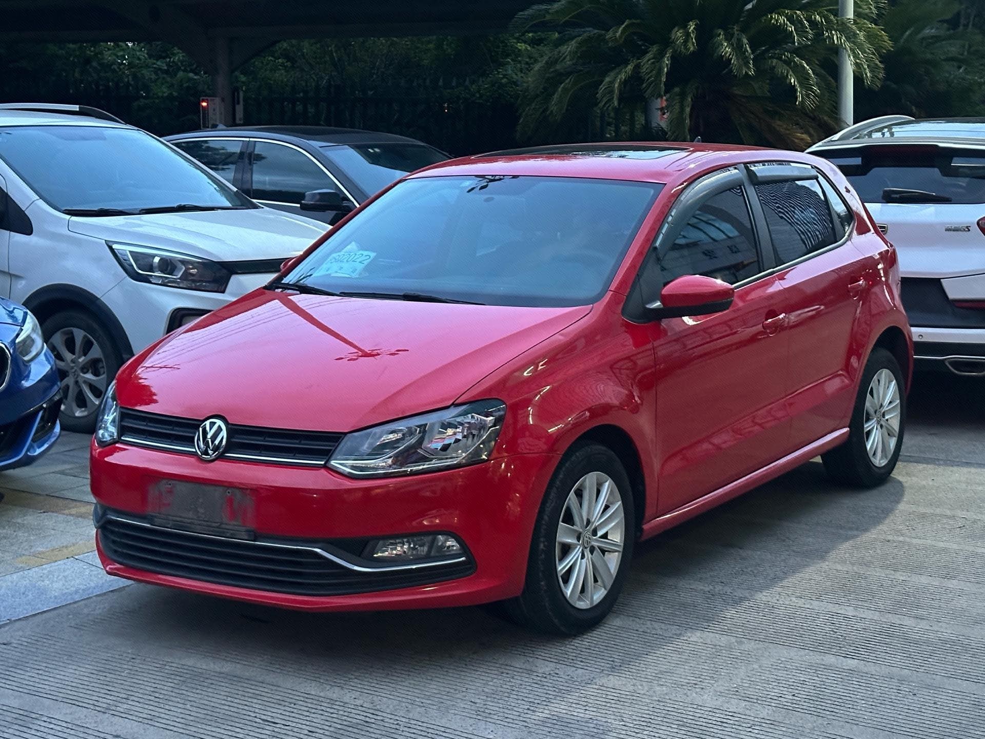 Volkswagen Polo 2018 car image 
