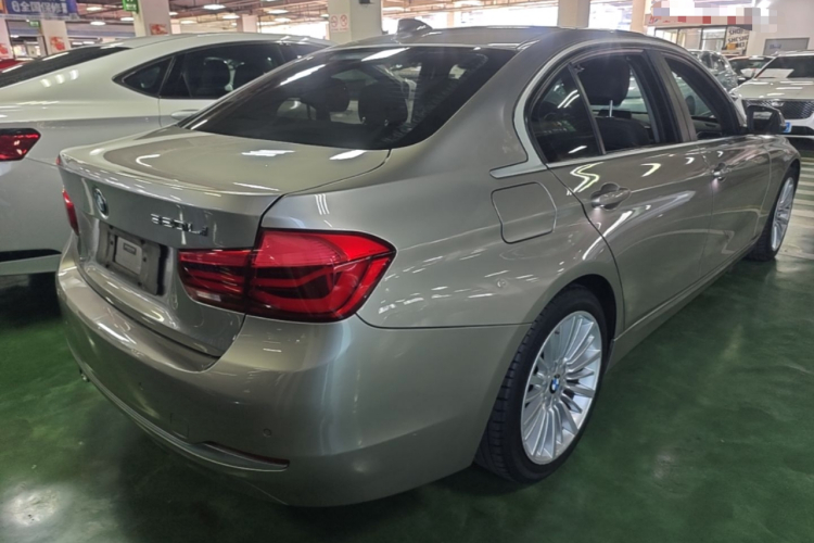 BMW 3 Series 2017 immagine di auto #7