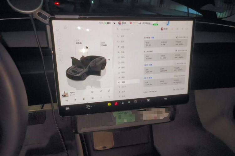 Tesla Model 3 2023 immagine di auto #13