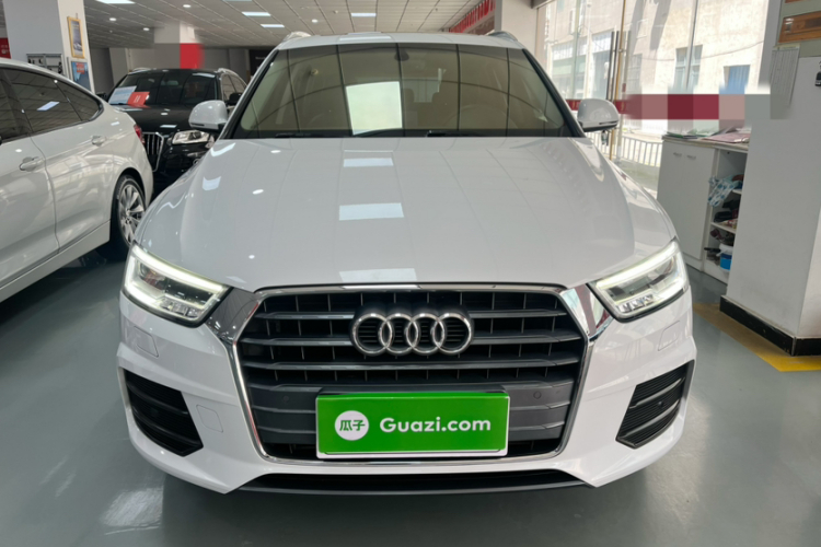 Audi Q3 2019 car image #5