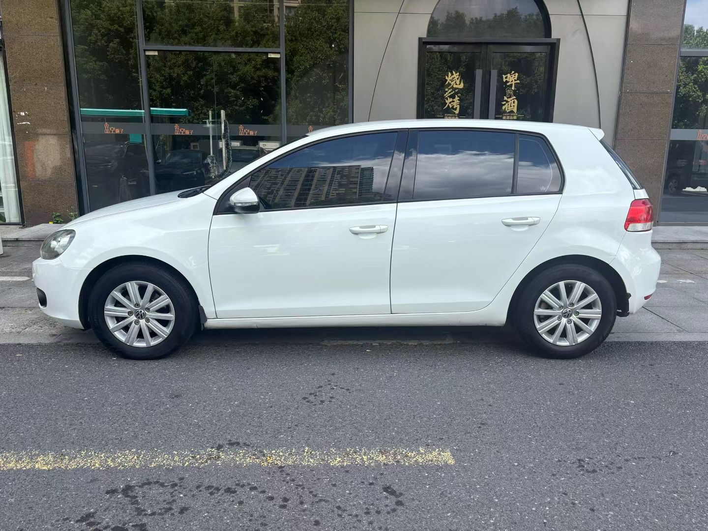 Volkswagen Golf 2013 car image #3