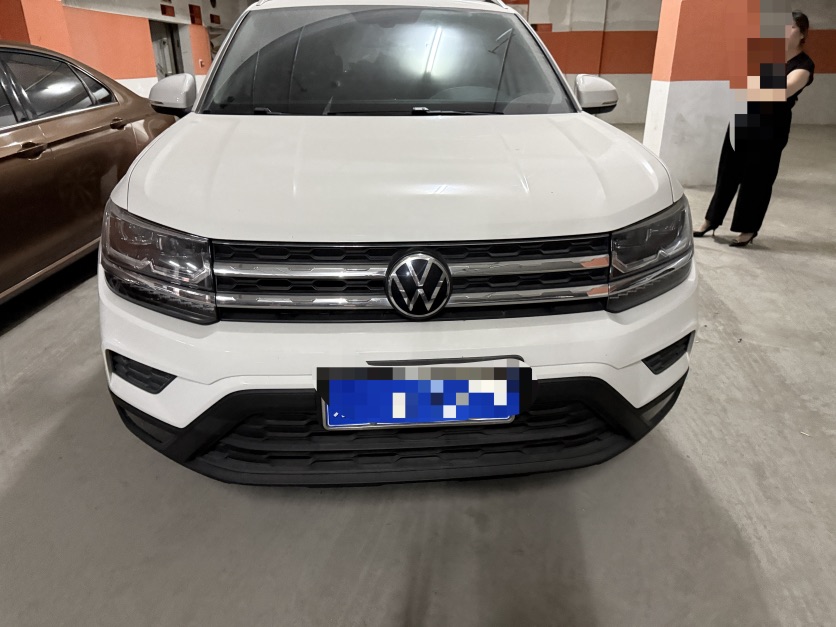 Volkswagen Tharu 2022 car image #2