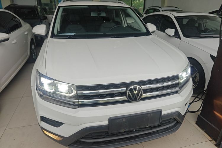 Volkswagen Tharu 2021 car image #3