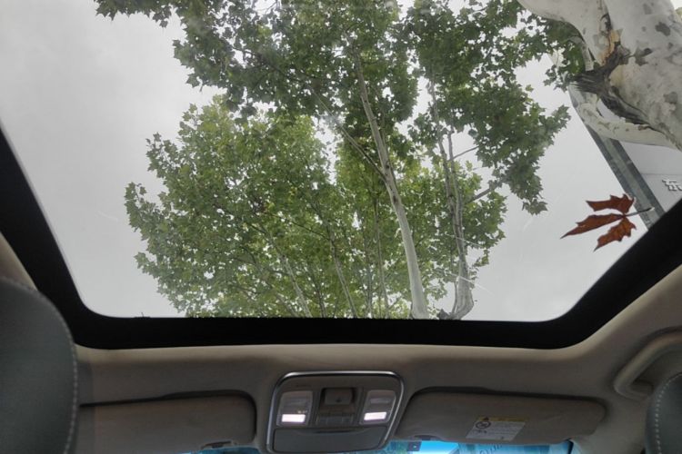 GEELY Emgrand GS 2016 car image #20