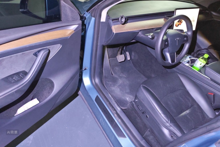Tesla Model Y 2021 #18 Tesla Model Y 2021 car image #18