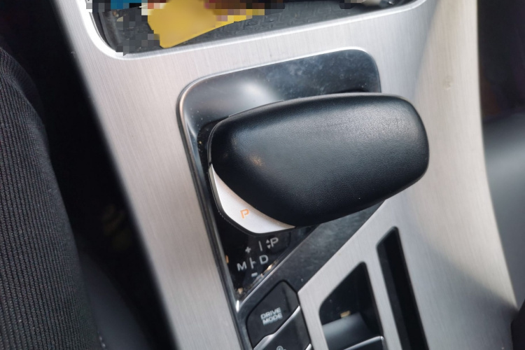 GEELY Coolray 2024 immagine di auto #18