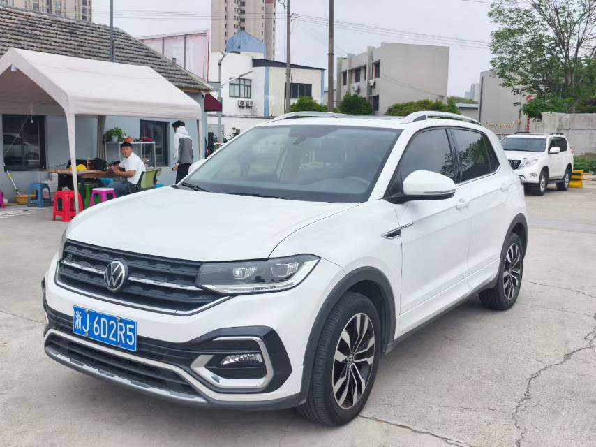 Volkswagen Tacqua 2020 car image 