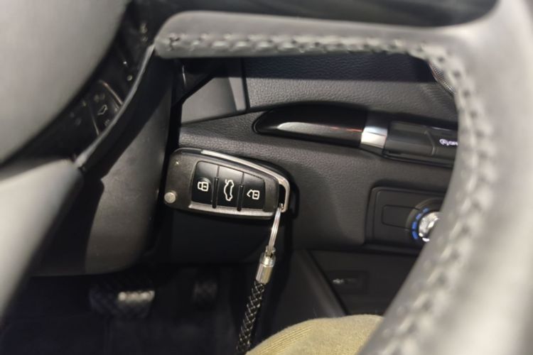 Audi A3 2019 car image #9