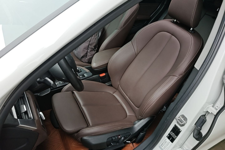 BMW X1 2019 car image #15
