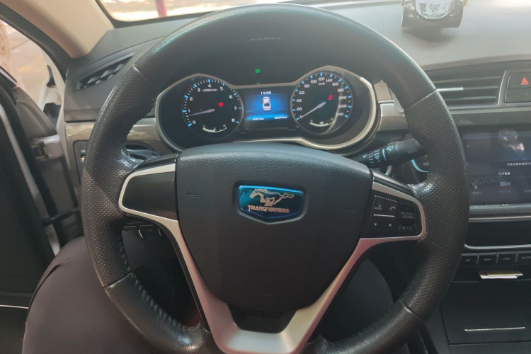 GEELY Emgrand 2017 #15 GEELY Emgrand 2017 car image #15