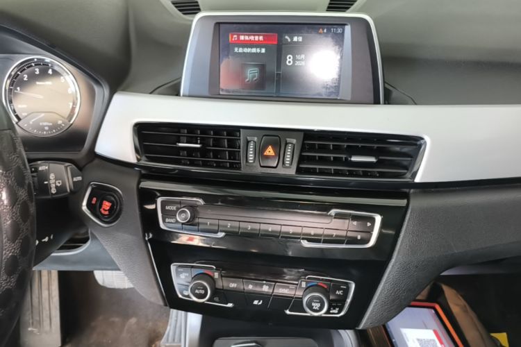 BMW X1 2018 #17 BMW X1 2018 car image #17