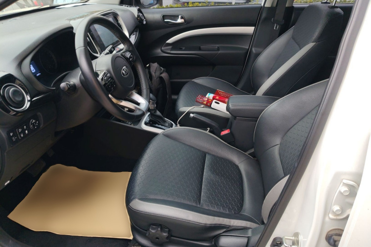 起亚 奕跑 2019 汽车图片 #19