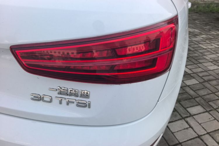 Audi Q3 2018 #8 Audi Q3 2018 car image #8