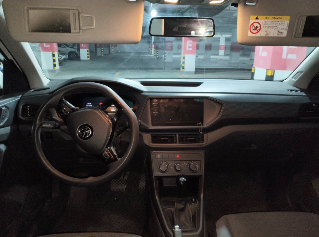 Volkswagen T-Cross 2023 #5 Volkswagen T-Cross 2023 изображение автомобиля #5