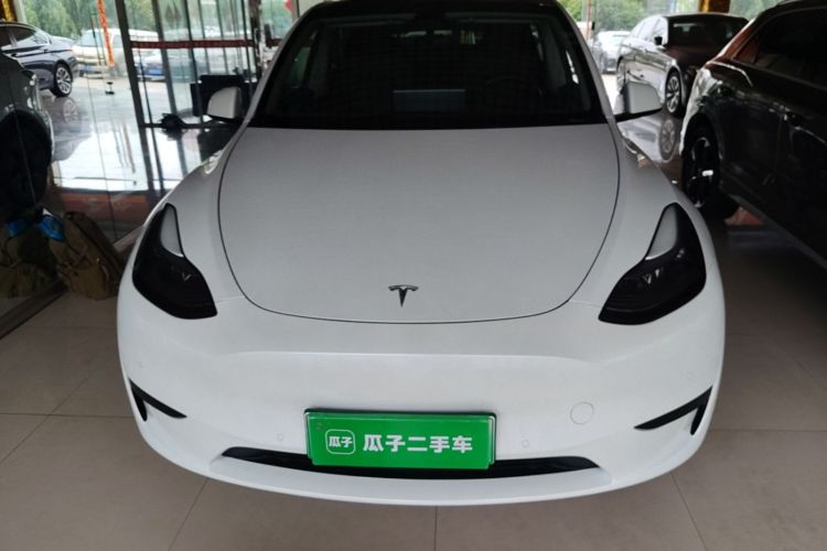 Tesla Model Y 2024 car image #3