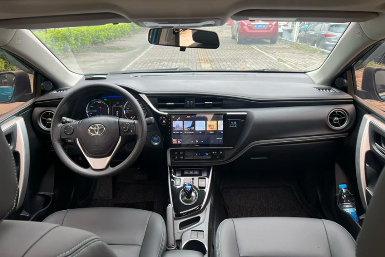 Toyota Corolla Hybird E+ 2020 immagine di auto #11