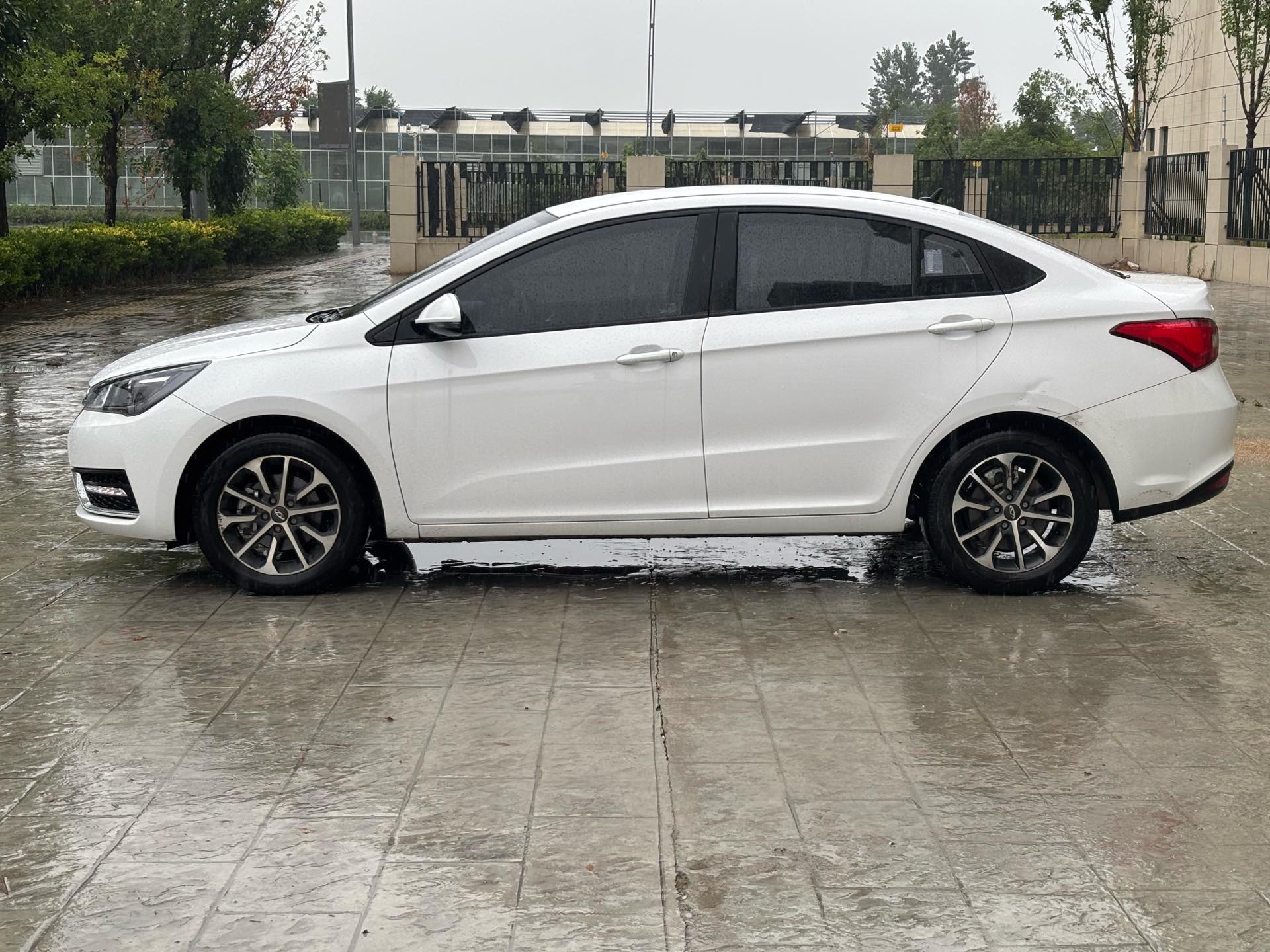 Chery Arrizo 5 Plus 2023 car image #6