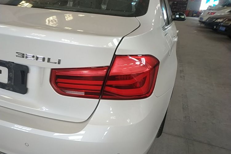 BMW 3 Series 2016 car image #8