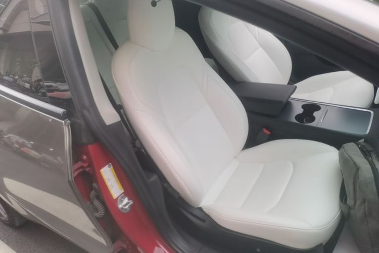 Tesla Model 3 2022 car image #24