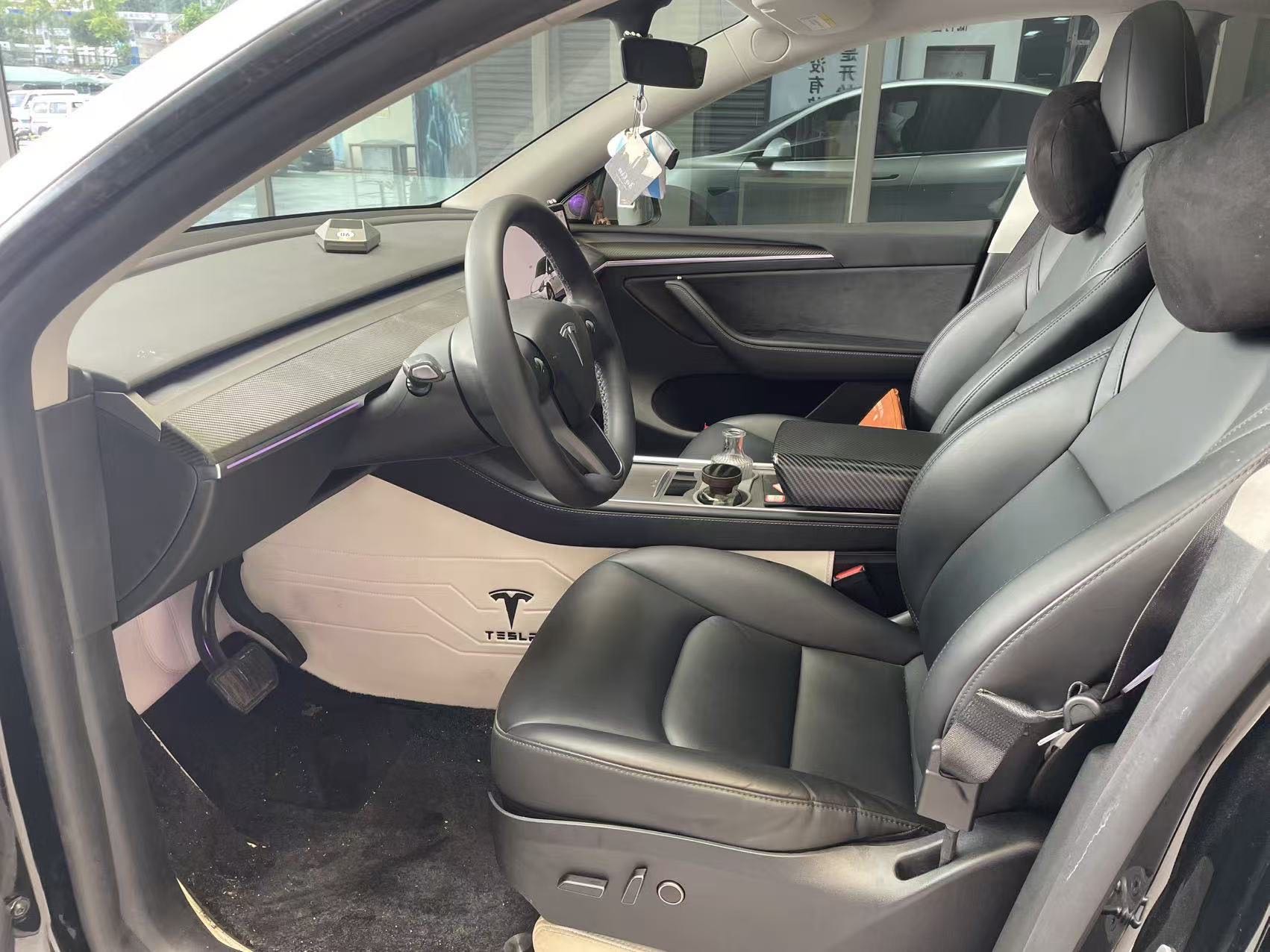 Tesla Model Y 2023 #5 Tesla Model Y 2023 car image #5