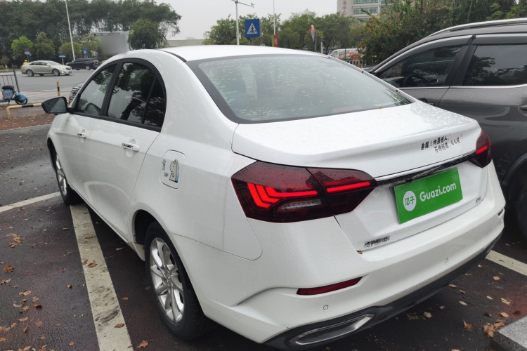 GEELY Emgrand 2021 #7 GEELY Emgrand 2021 car image #7