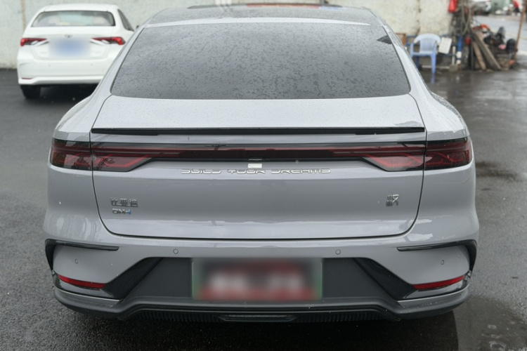 BYD Han 2024 car image #5