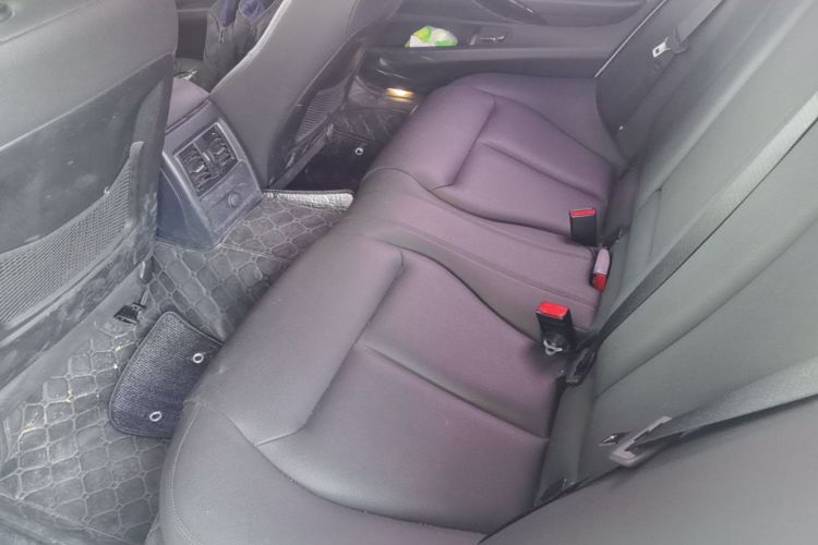 BMW 3 Series 2017 #13 BMW 3 Series 2017 car image #13
