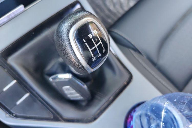 GEELY Emgrand 2022 #16 GEELY Emgrand 2022 car image #16