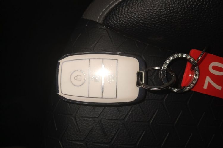 Kia KX1 2019 car image #9