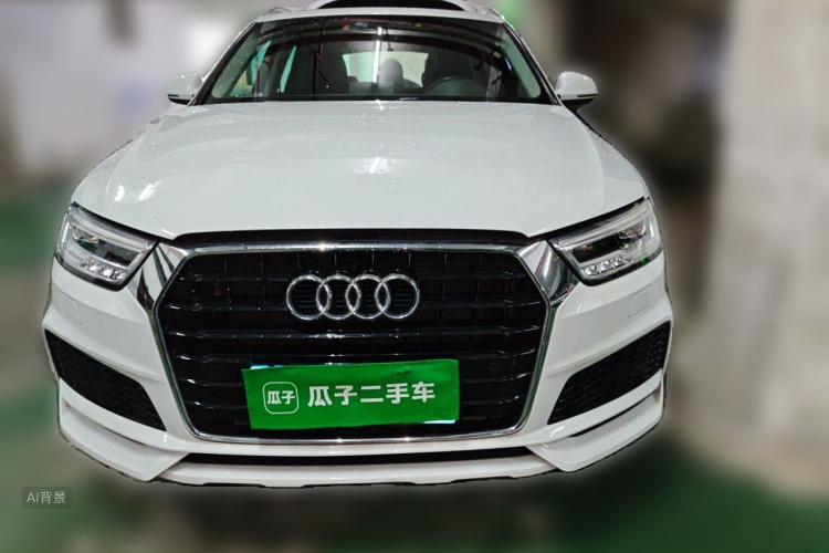 Audi Q3 2018 car image #3