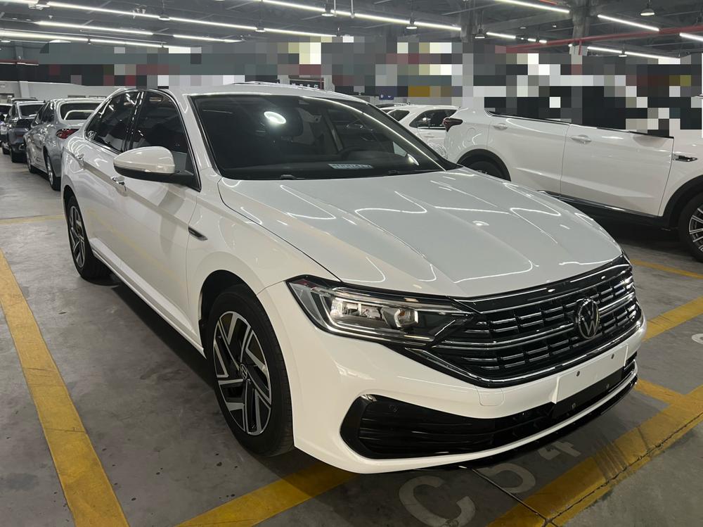 Volkswagen Sagitar 2022 car image #3