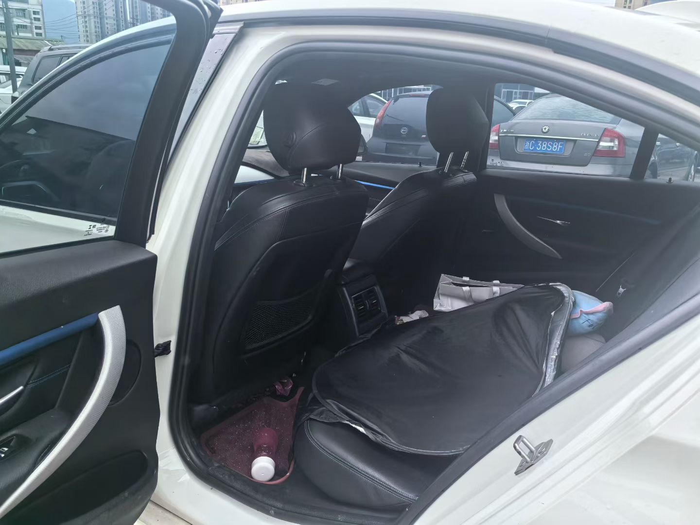 BMW 3 Series 2018 car image #4