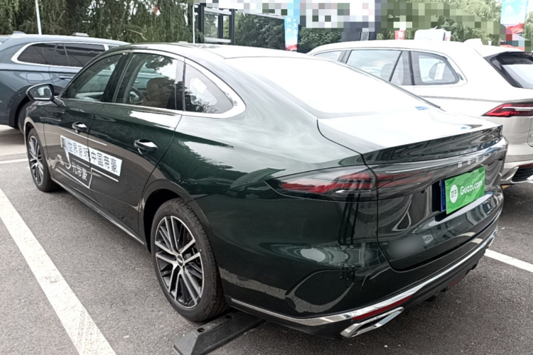 GEELY Emgrand 2025 #7 GEELY Emgrand 2025 car image #7