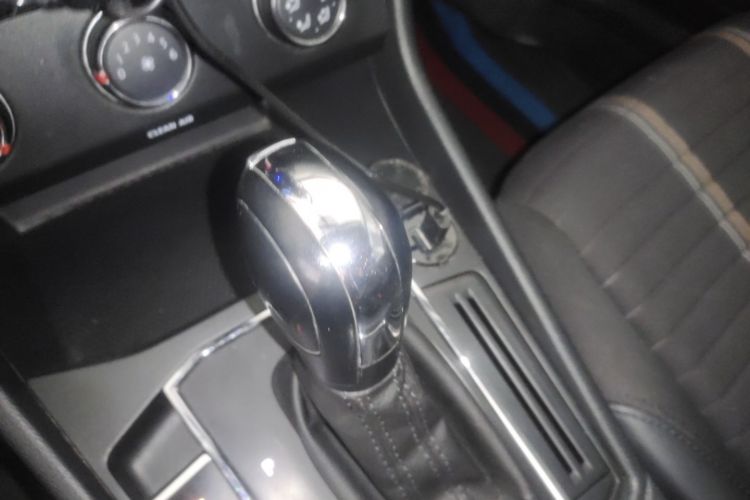 Volkswagen Lavida 2022 car image #14