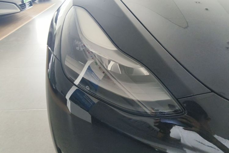 Tesla Model Y 2021 #8 Tesla Model Y 2021 car image #8
