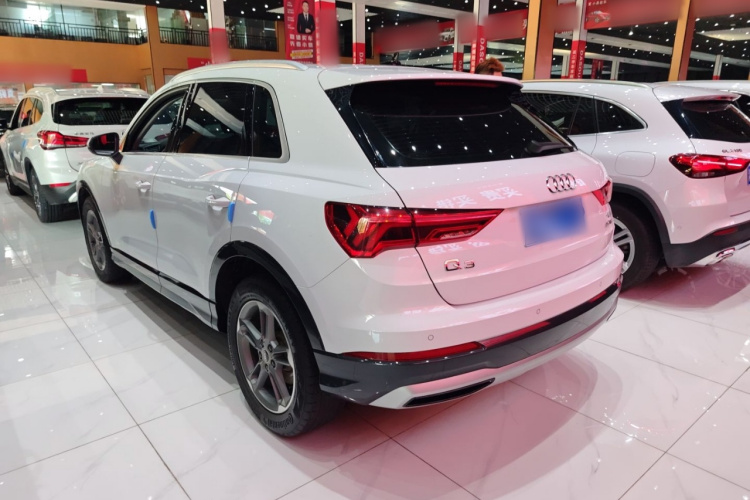 Audi Q3 2021 #7 Audi Q3 2021 car image #7