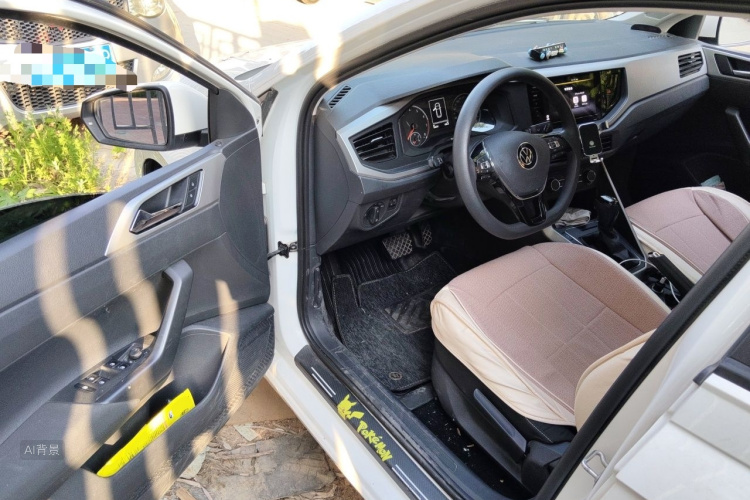 Volkswagen Polo 2021 car image #18