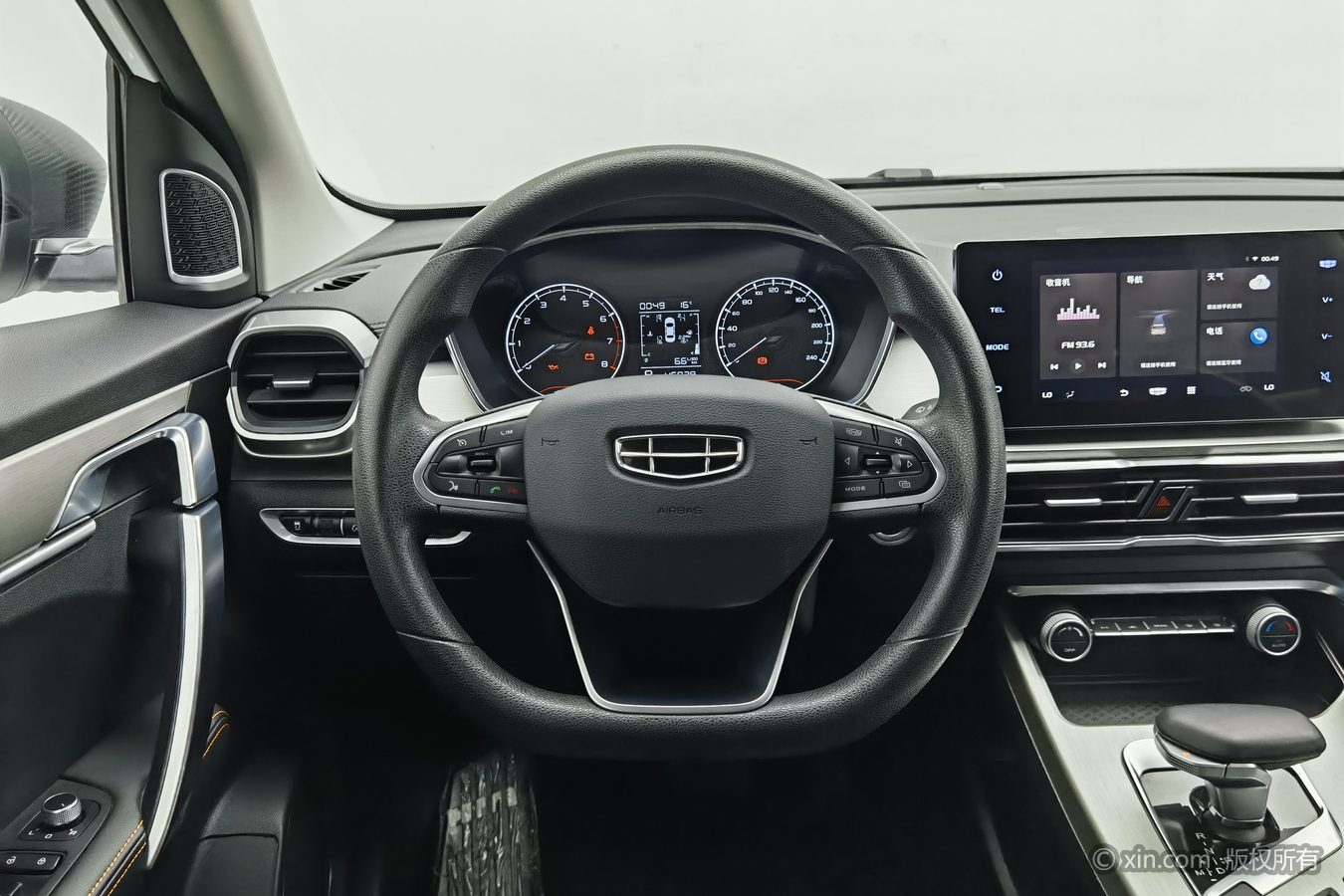 GEELY Coolray 2024 immagine di auto #11