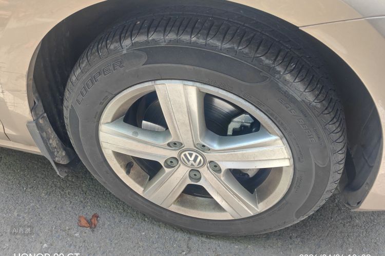 Volkswagen Golf 2014 car image #9