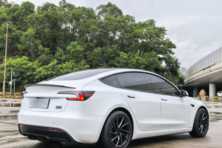 Tesla Model 3 2024 #7 Tesla Model 3 2024 car image #7