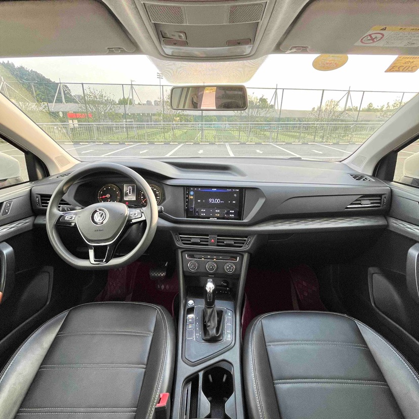 Volkswagen Tharu 2019 immagine di auto #5