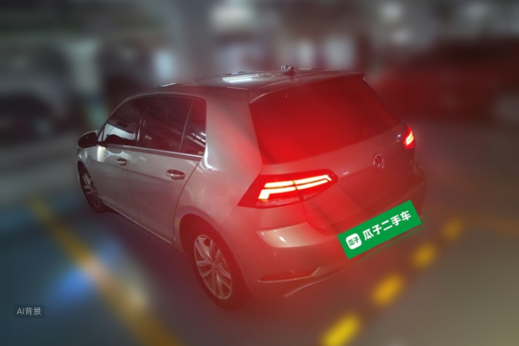 Volkswagen Golf 2019 car image #5