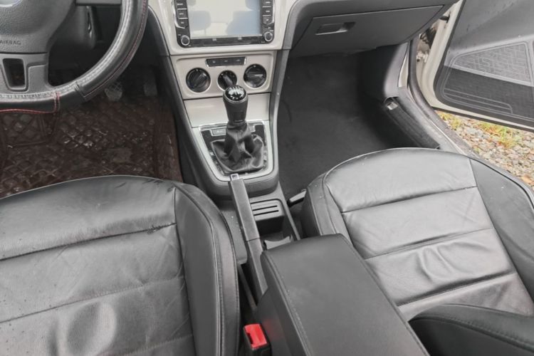 Volkswagen Lavida 2016 car image #14