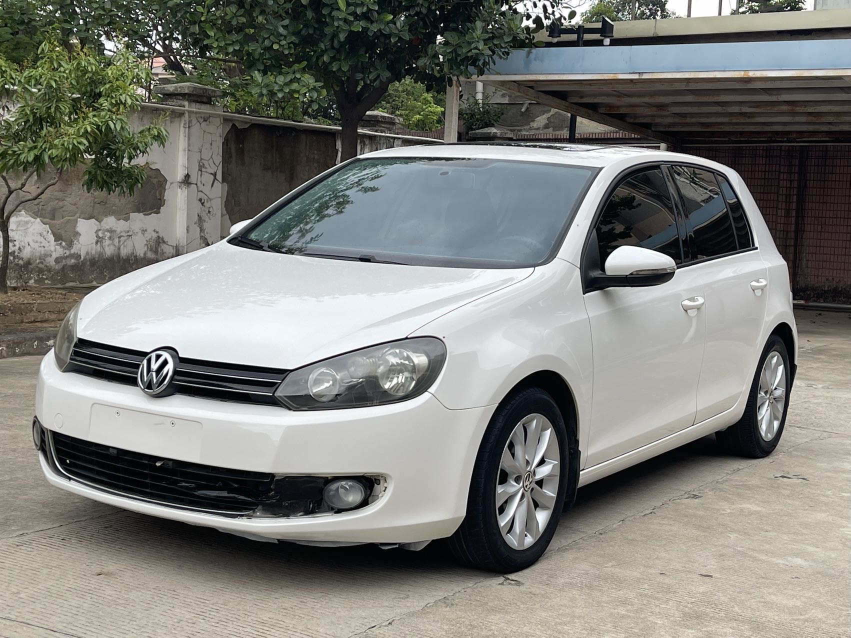 Volkswagen Golf 2014 Volkswagen Golf 2014 car image