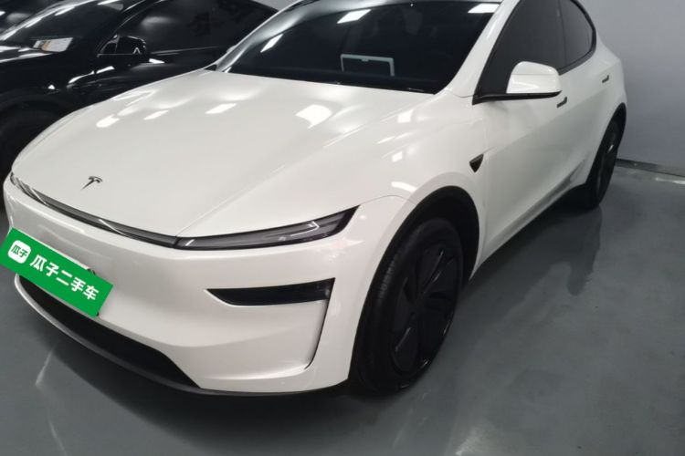Tesla Model Y 2025 #2 Tesla Model Y 2025 car image #2