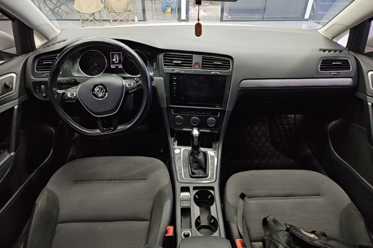 Volkswagen Golf 2020 #10 Volkswagen Golf 2020 изображение автомобиля #10