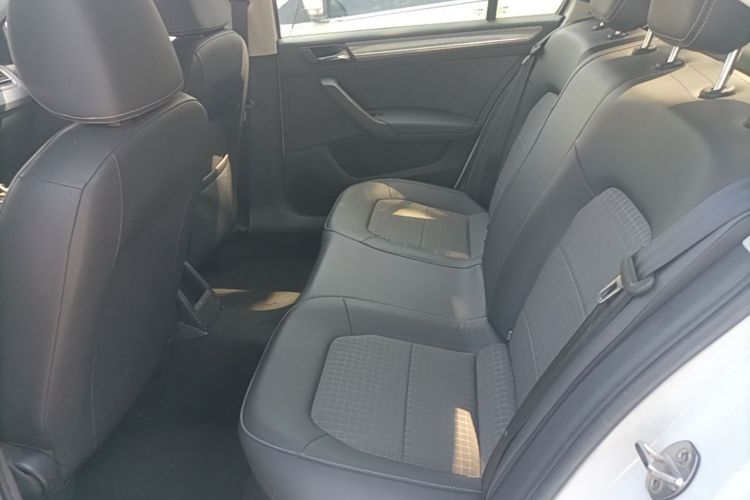 Volkswagen Santana 2019 #17 Volkswagen Santana 2019 car image #17